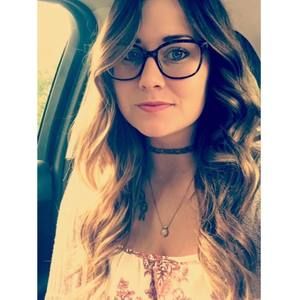 Meet your Posher, Alecia